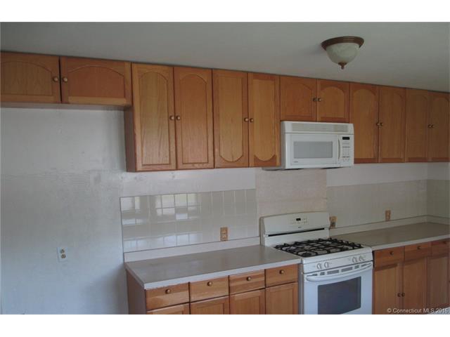 For Sale: 25 Elliot Dr Hamden, CT 06514