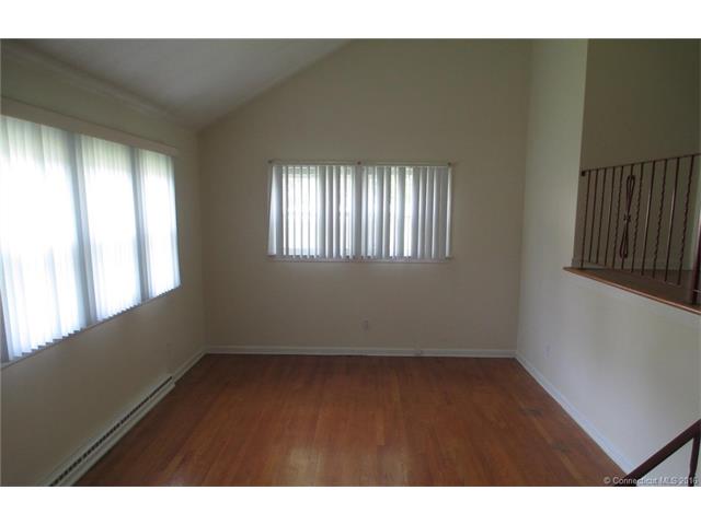 For Sale: 25 Elliot Dr Hamden, CT 06514
