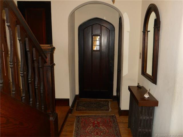 72 Middle Rd