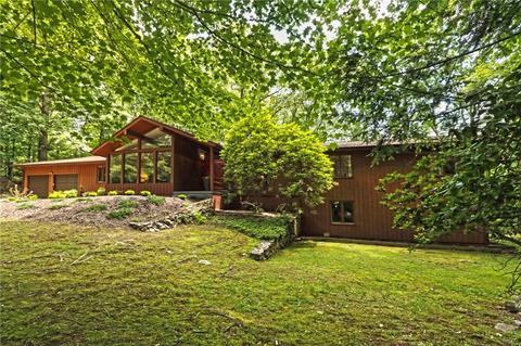 49 Benham Hill Pl