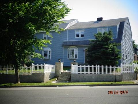 122 Cornhill St