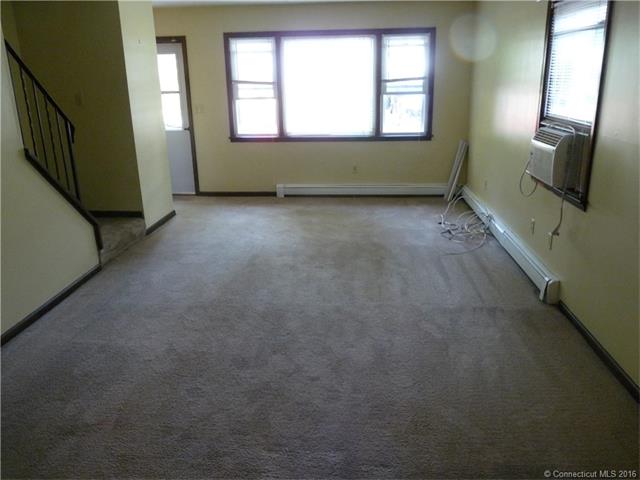 203 Robert St