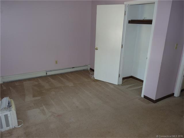 203 Robert St