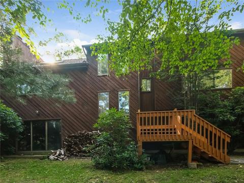 320 Daniels Farm Rd