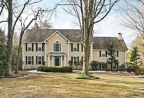 320 Daniels Farm Rd