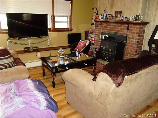 120 Tyrone Pl