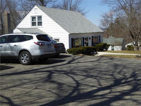 905 Pearl Lake Rd