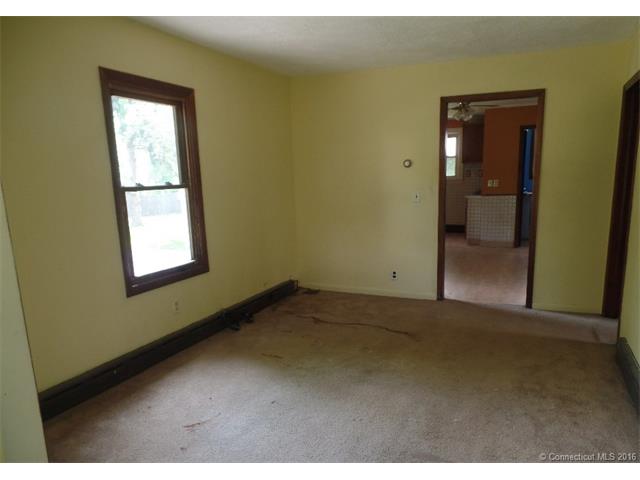 130 Holly St Waterbury, CT 06706