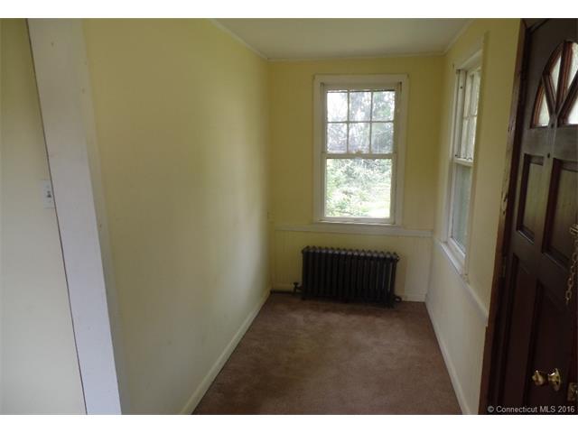 130 Holly St Waterbury, CT 06706
