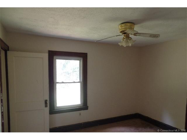 130 Holly St Waterbury, CT 06706
