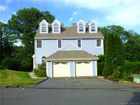 40 Corona Dr
