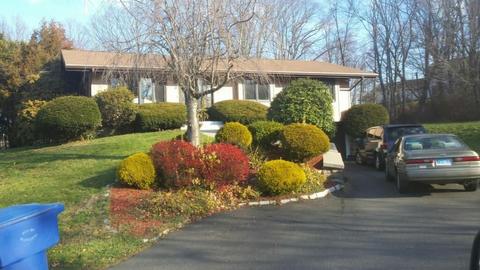 960 Highland Ave