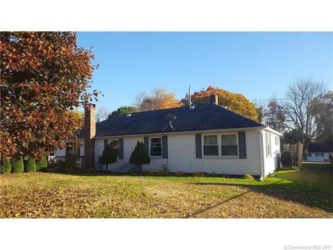 102 Circle Dr