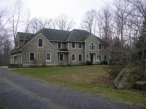 34 Benjamin Ln