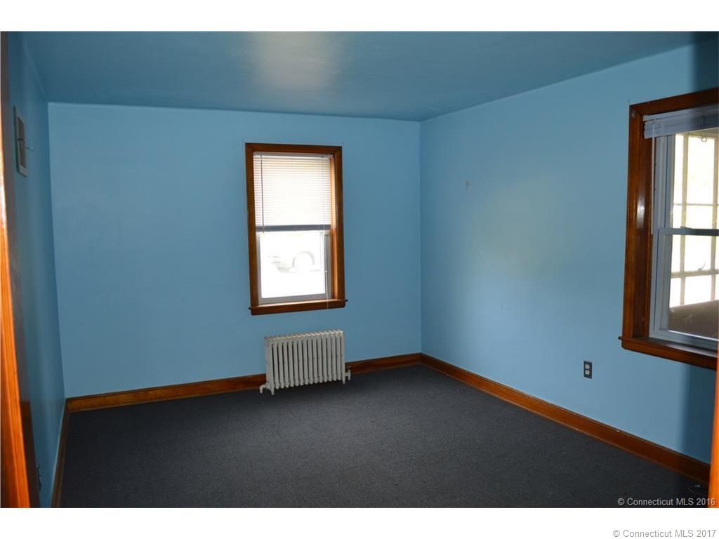 496 Torrington Rd