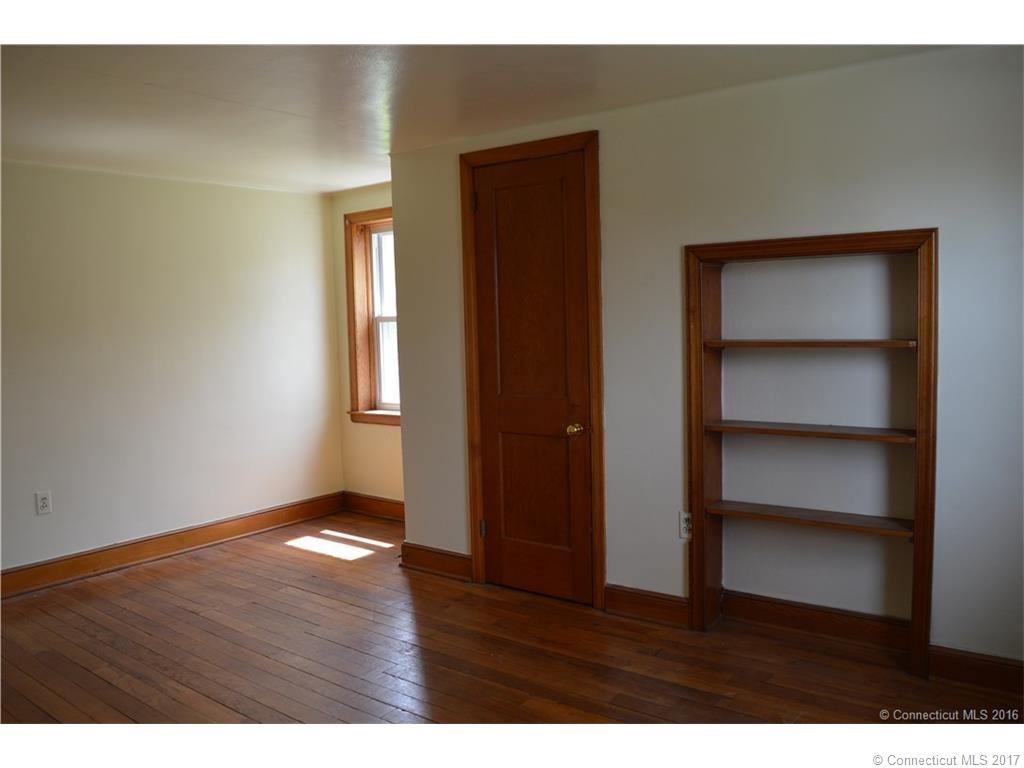 496 Torrington Rd
