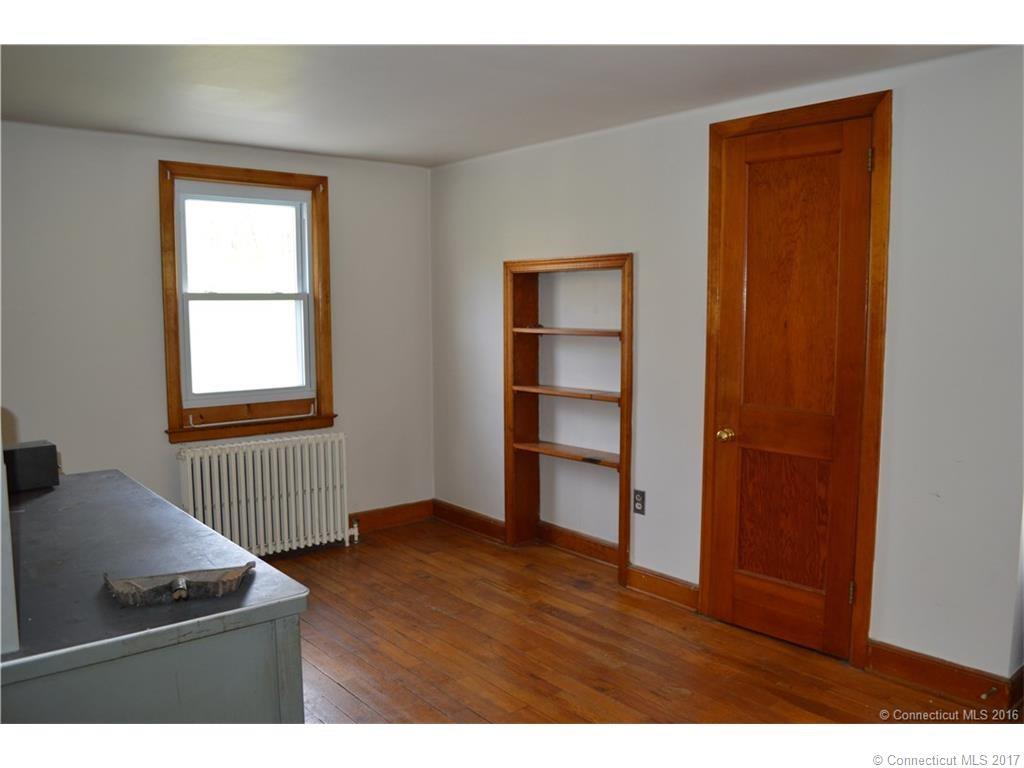 496 Torrington Rd