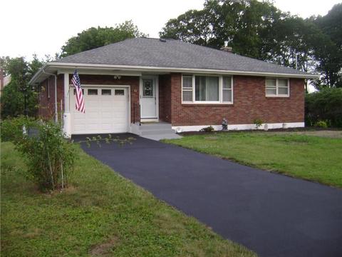 8 Colonial Ave