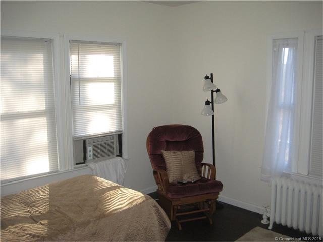 For Sale: 1264 Straits Tpke Middlebury, CT 06762