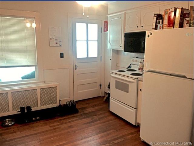 31 Yale Ave Middlebury, CT 06762