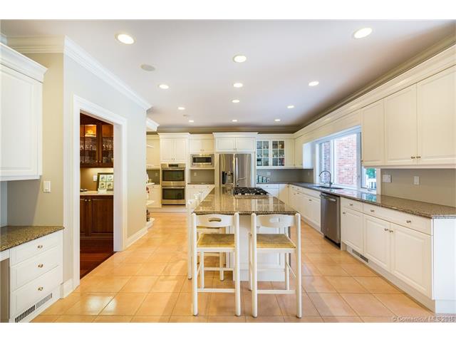 71 E Farm Rd