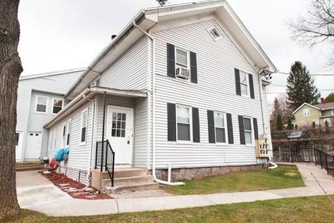 45 Raymond St