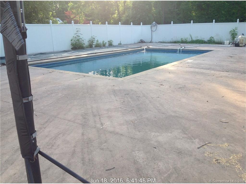 77 Upper Reservoir Rd