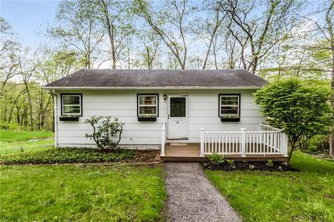 32 Maple Dr