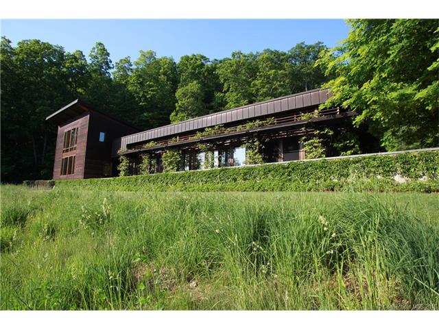 For Sale: 32 Mountain Rd South Kent, CT 06785