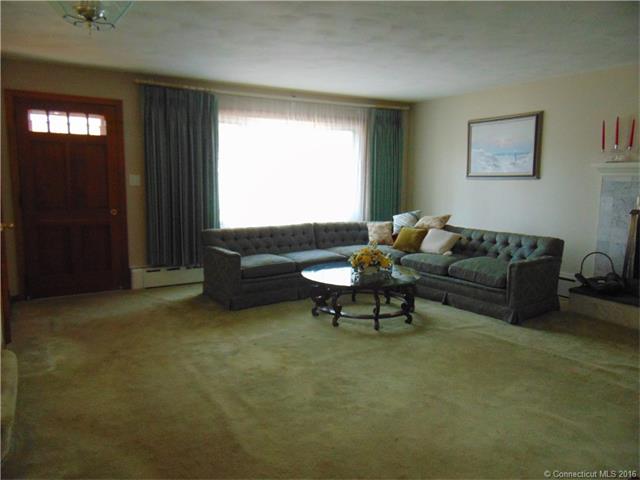 42 N Riverside Ave