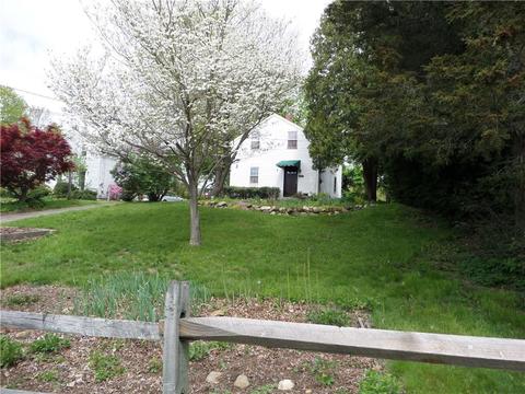 374 Lake Plymouth Blvd