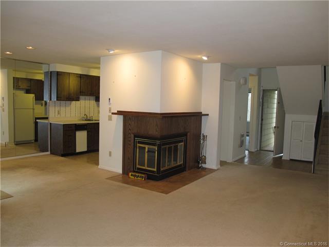 331 Ledge Dr #APT 331, Torrington CT 06790