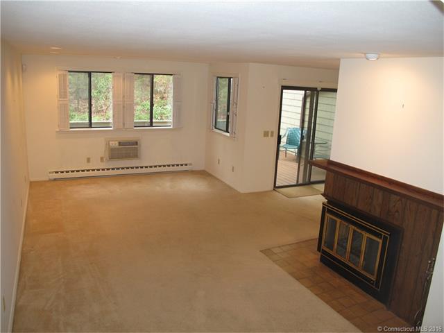 331 Ledge Dr #APT 331, Torrington CT 06790