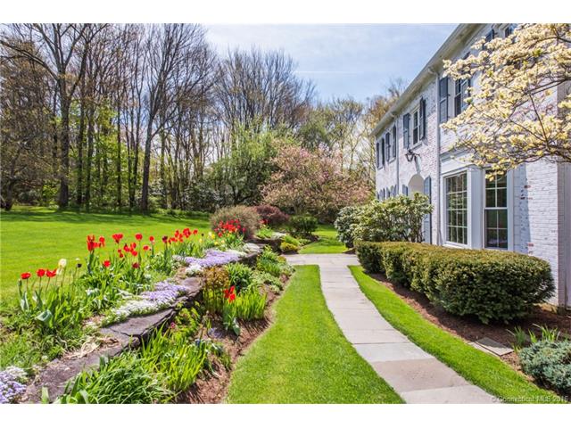 63 Green Acres Rd