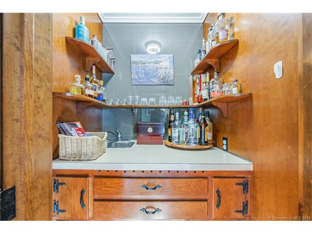 63 Green Acres Rd