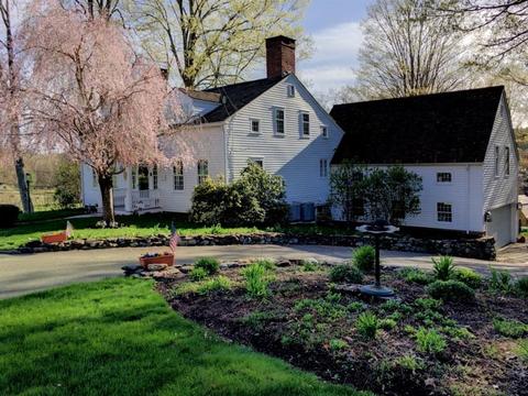 366 Main St S