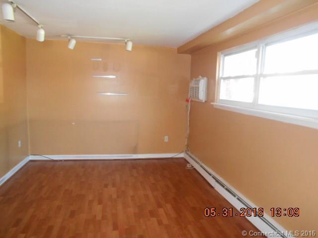 52 Wolfpit Ave #APT 3B Norwalk, CT 06851