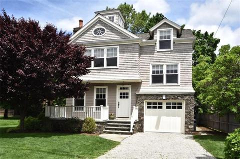 4 Bradley St