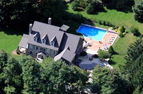 274 Ridgefield Rd