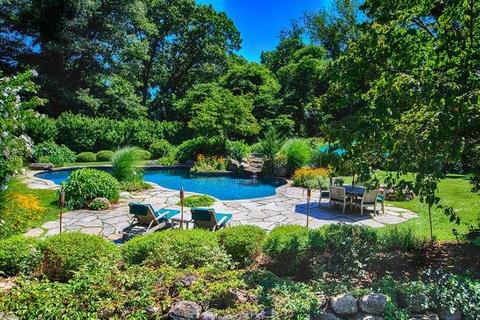 274 Ridgefield Rd