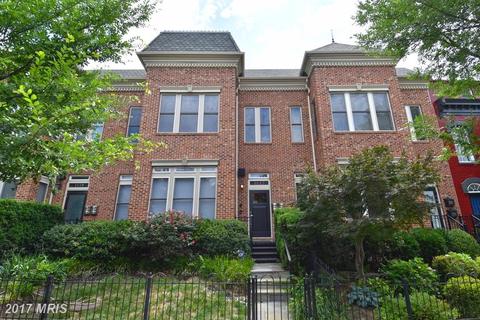 208 Bates St NW