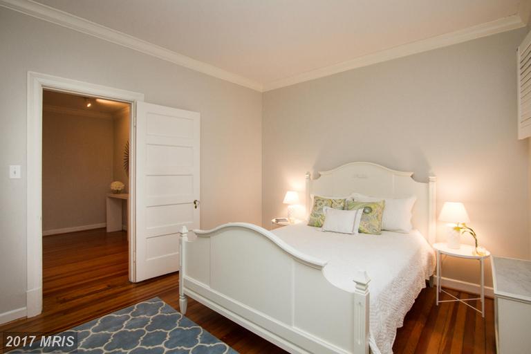 1657 31st St NW #201