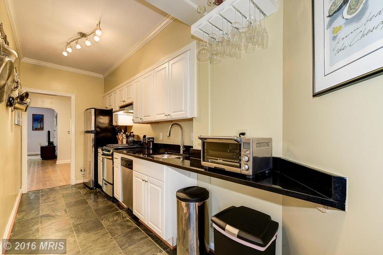 2520 41st St NW #APT 2, Washington DC 20007
