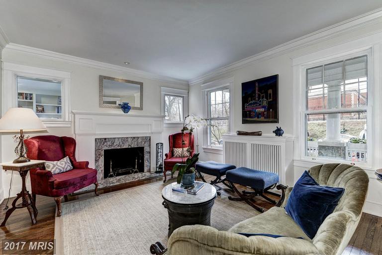 3105 Chesapeake St NW