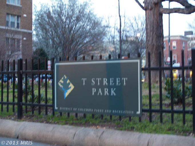 1911 Frederick Douglass Ct SE