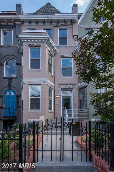 2227 20th St NW #306