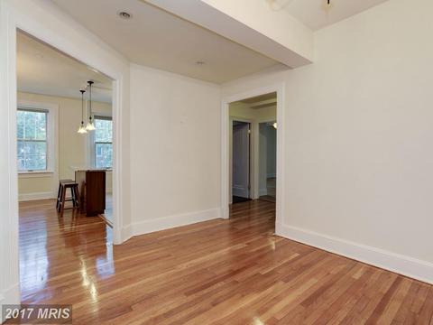 2227 20th St NW #306