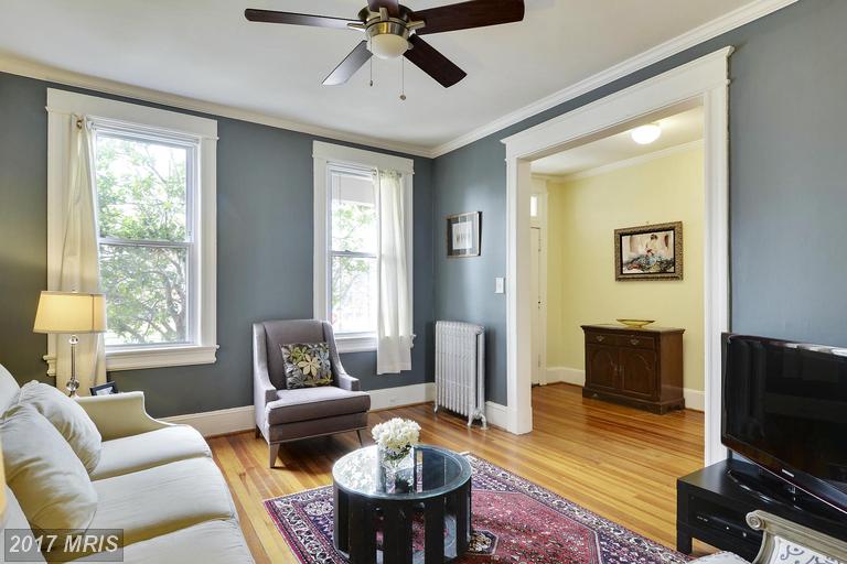 444 Lamont St NW