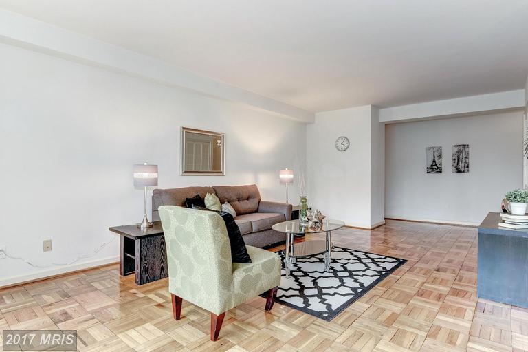 3900 Tunlaw Rd NW #403