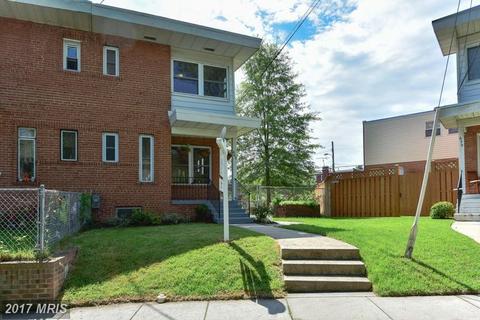 4410 7th St NE